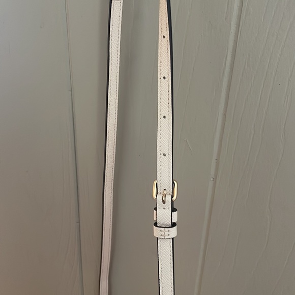 coach purse - Picture 3 of 8